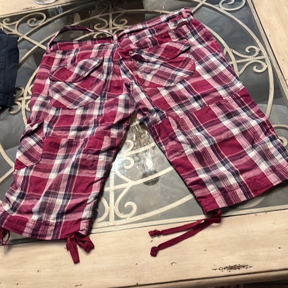 WOMEN’S PLAID SHORTS - Picture 6 of 7